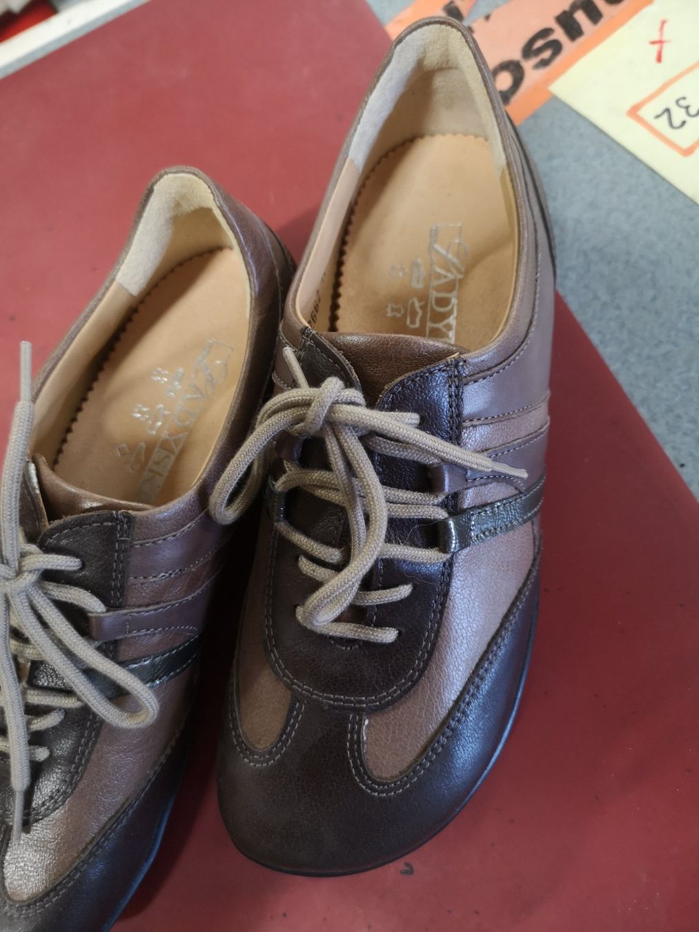 Helvesko Scarpe da donna: Helvesko ladysko – Nuovo e nell'imballaggio originale da Möhlin venduto da Highwaytom 1