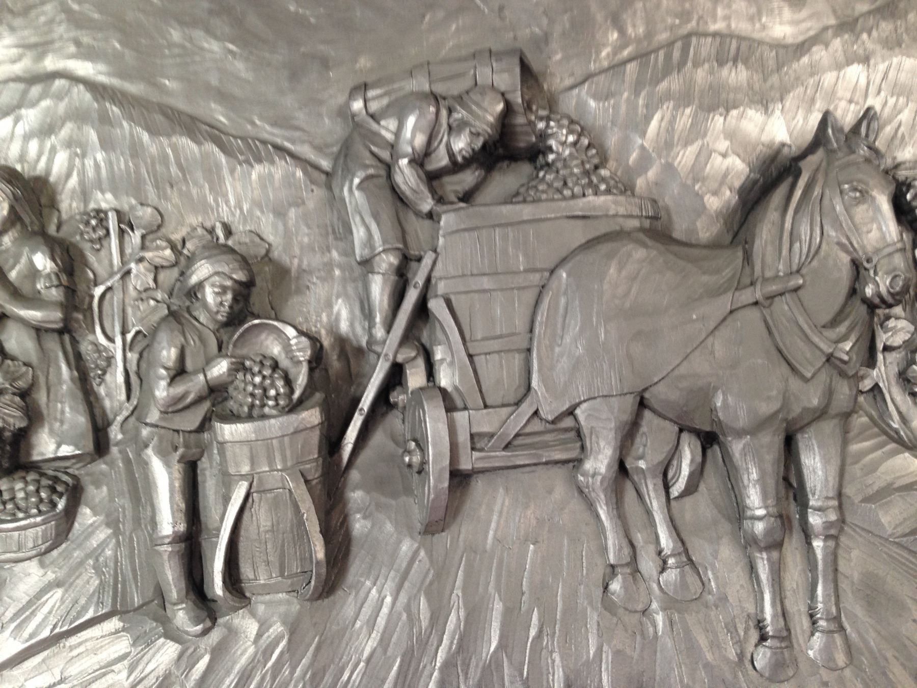 Poster & Bilder: ZINNRELIEF WINZER BEI DER WEINLESE 84cm – Neu (gemäss Beschreibung) aus Eschenbach von Alicekunst 4