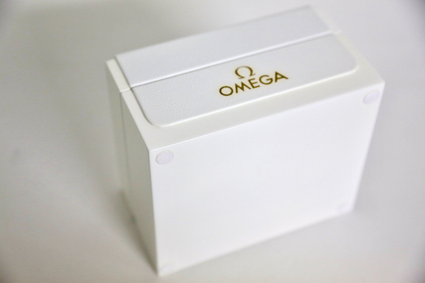 Omega Uhren: Omega Speedmaster Olympic Box – Gebraucht aus Reinach BL von  3