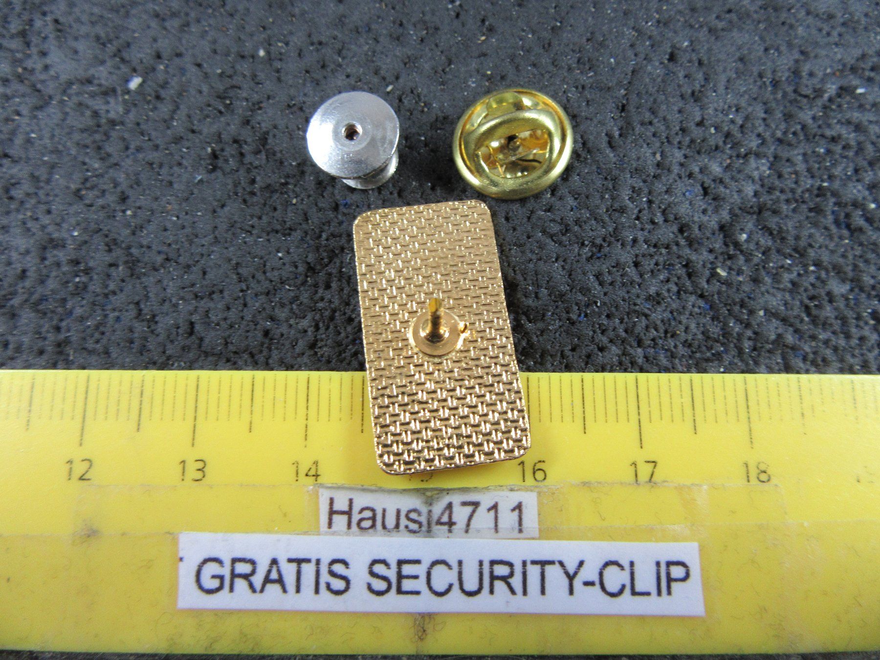 Chevrolet Plaketten & Abzeichen: CORVETTE C1 AUTO PIN ENAMEL MIT SECURIT-CLIP – Gebraucht aus Ettingen von Hausi4711 1