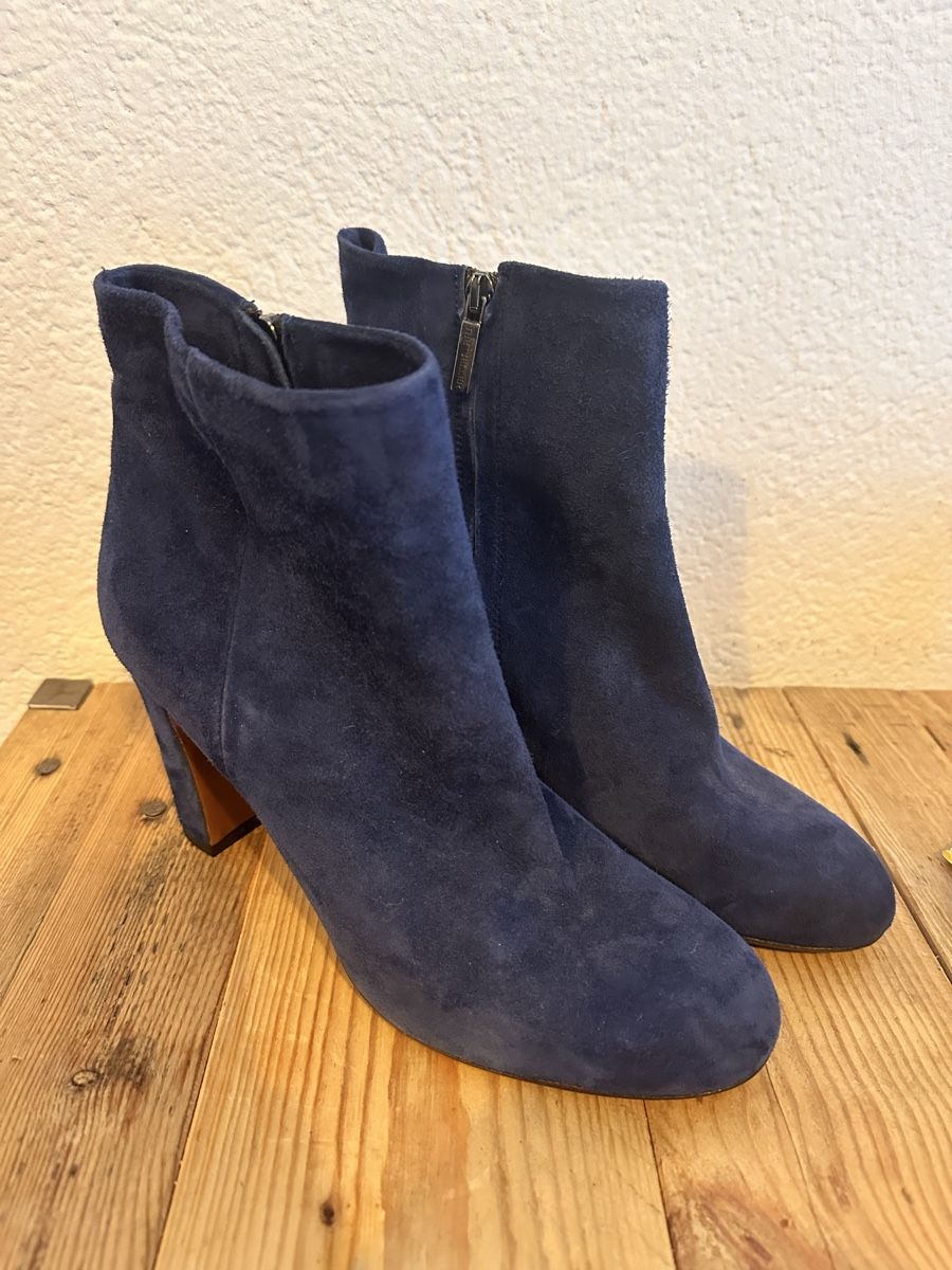Scarpe da donna: Boots - The Seller – Nuovo (secondo la descrizione) da Zürich venduto da Neya20