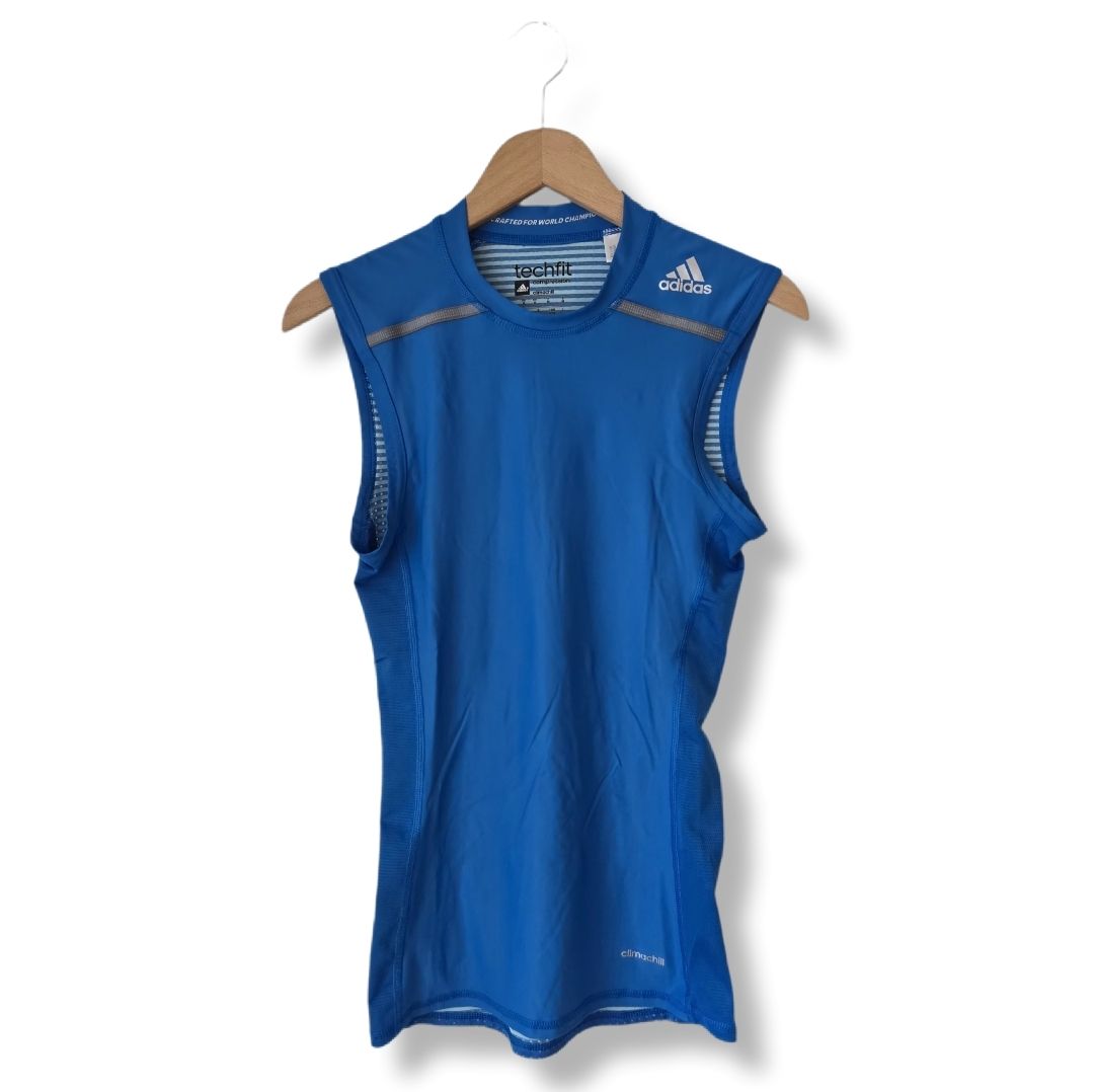 Adidas Leibchen & Hosen: Débardeur compression Adidas Techfit bleu taille M – Gebraucht aus Genève von MariaS2