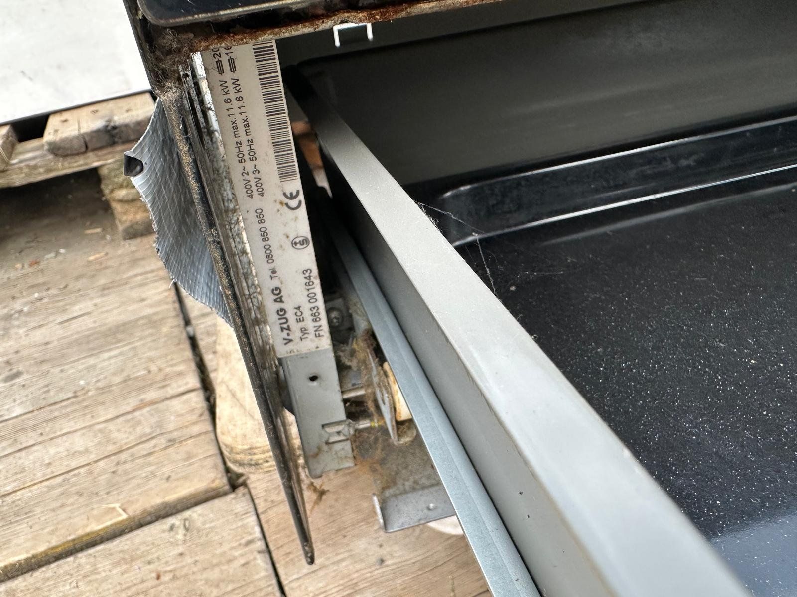 V-Zug Cucine: Backofen mit Glaskeramik V-ZUG – Usato da Spreitenbach venduto da Space_X 7