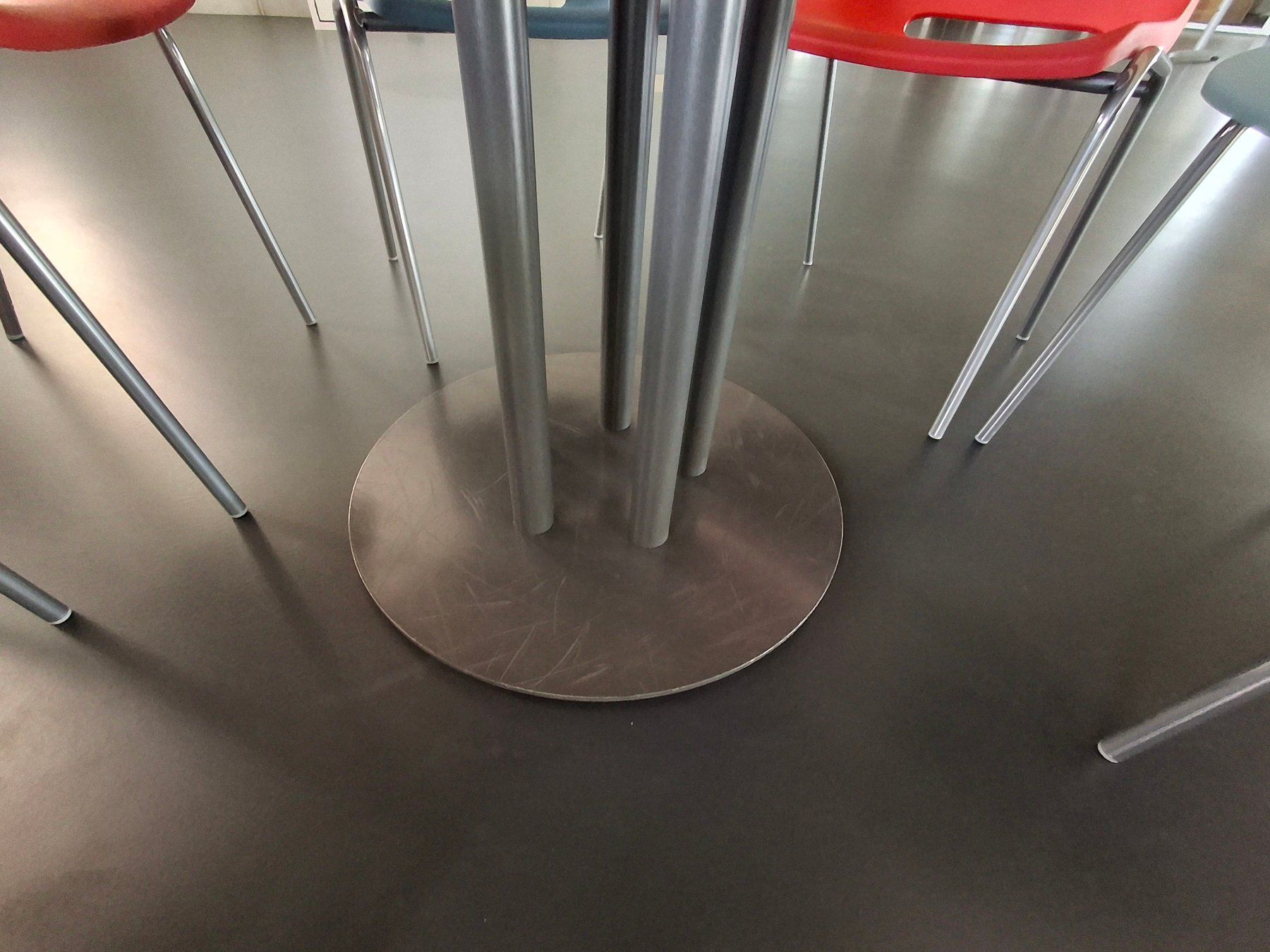Tische: ERGODATA Besprechungstisch rund 120 cm – Gebraucht aus Romanshorn von Bruno70 3