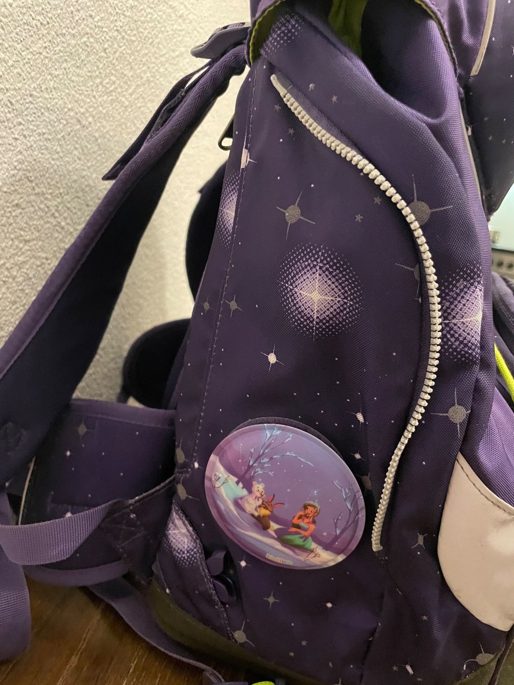 Ergobag Zaini: Ergobag Schulrucksack (lila) mit Kletties – Usato da Suhr venduto da vinyl83 3