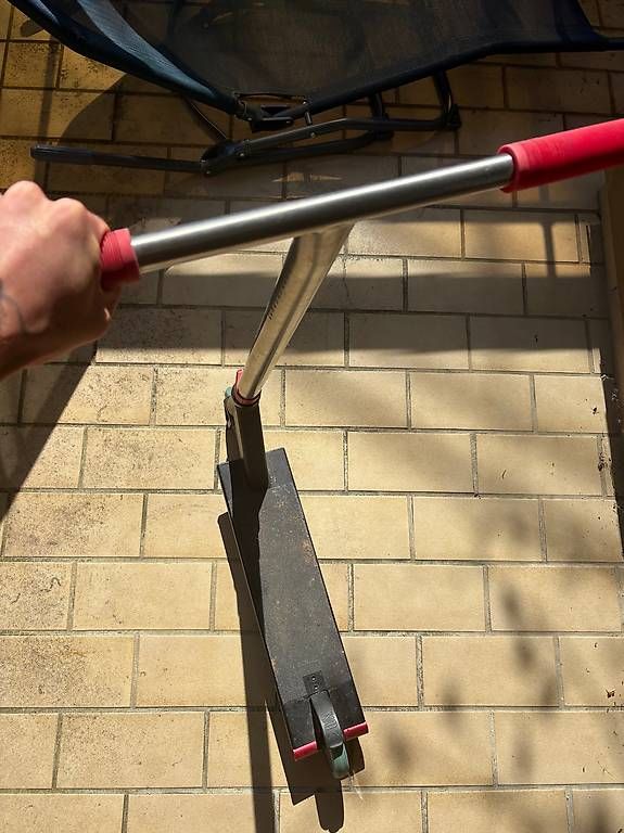 Kickboard: Custom freestyle scooter/ trotinette – Usato da Neuchâtel venduto da nxt_yx7v 1