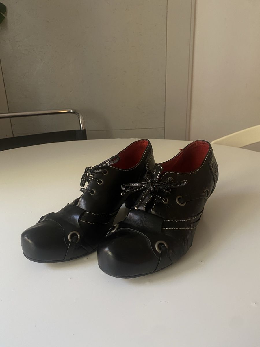 Scarpe da donna: Unique Y2k Tiggers Schnürschuhe – Usato da Zürich venduto da Nadjaaaa_ 2