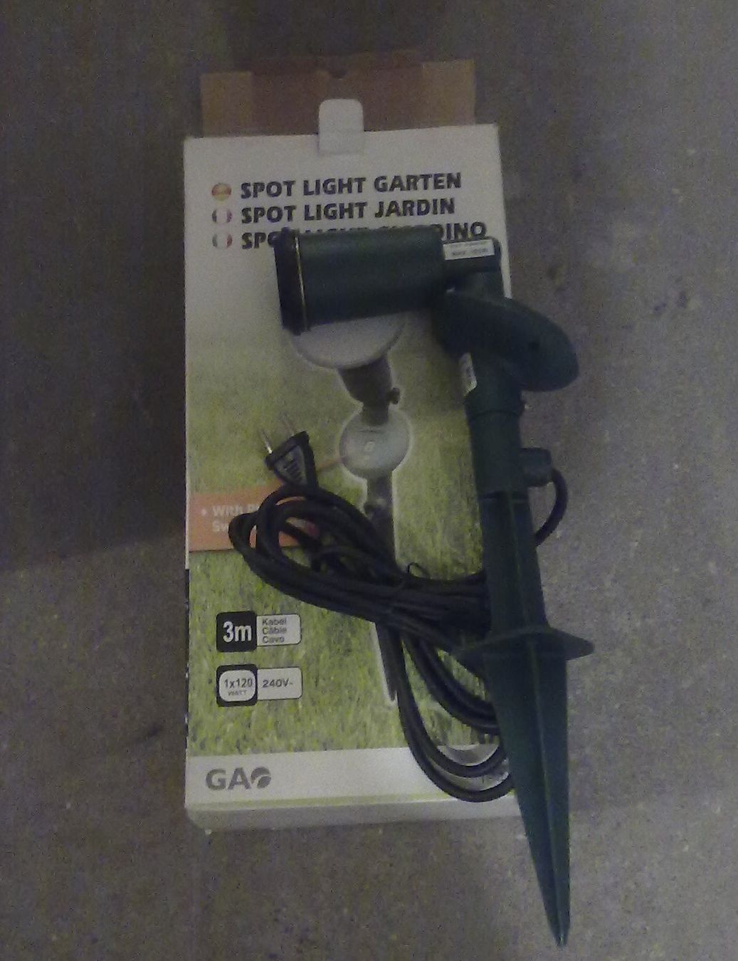 Lampes: Spot Gartenlampe E27 mit Steckfuss – Neuf avec emballage d'origine à Effretikon par mol_fv68