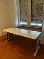 Bürotisch
