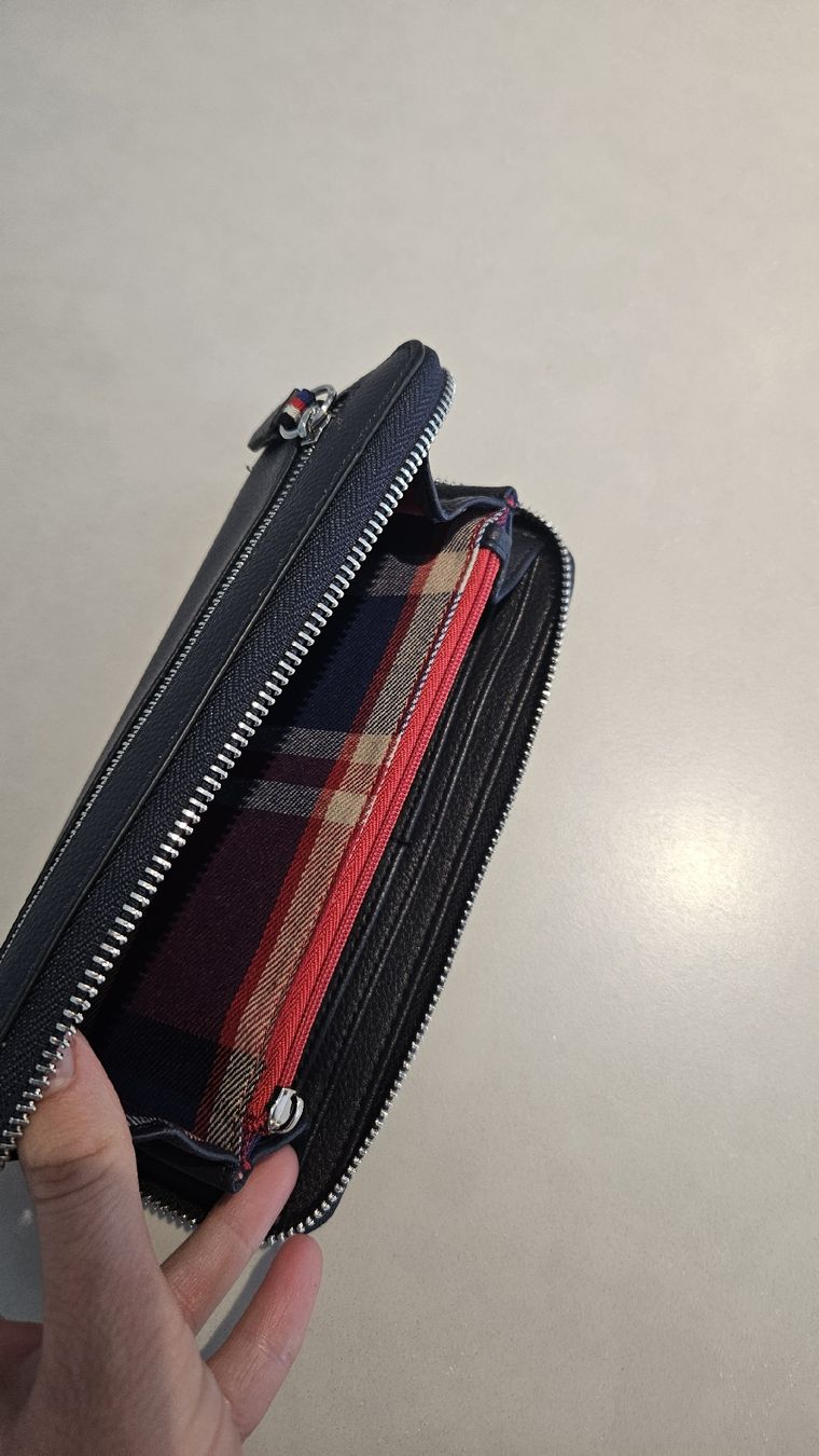 Portemonnaie: esprit portemonnaie – Gebraucht aus Wetzikon von and_r5kn