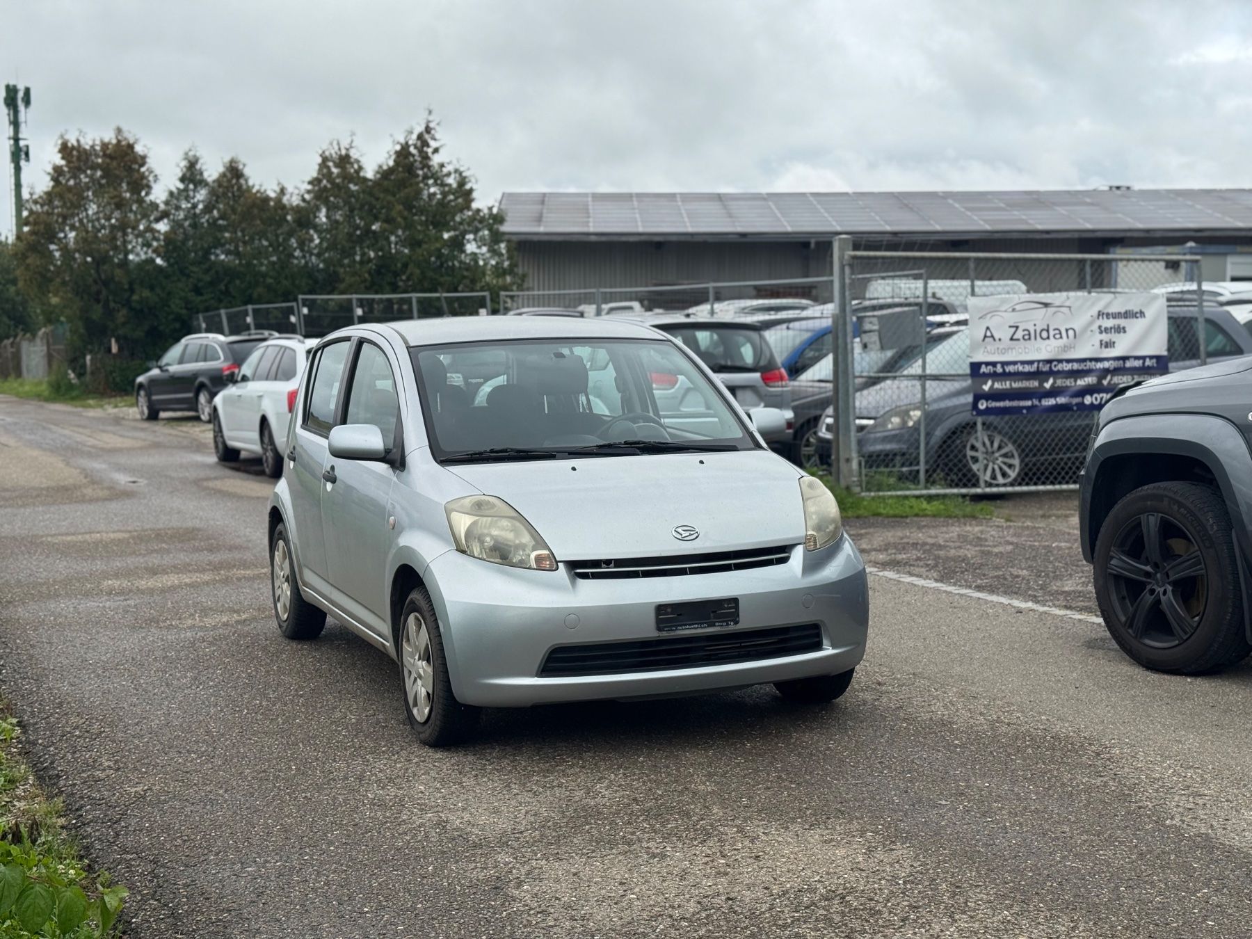 Daihatsu Automobili: DAIHATSU Sirion  1.3 – Usato da Siblingen venduto da Zaidan-Automobile.