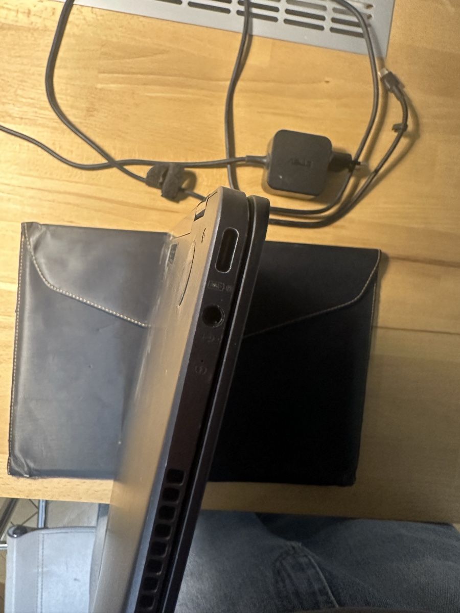 Asus Notebook: ASUS Zenbook Pro 2018 – Usato da Zürich venduto da justus_grabowsky 2