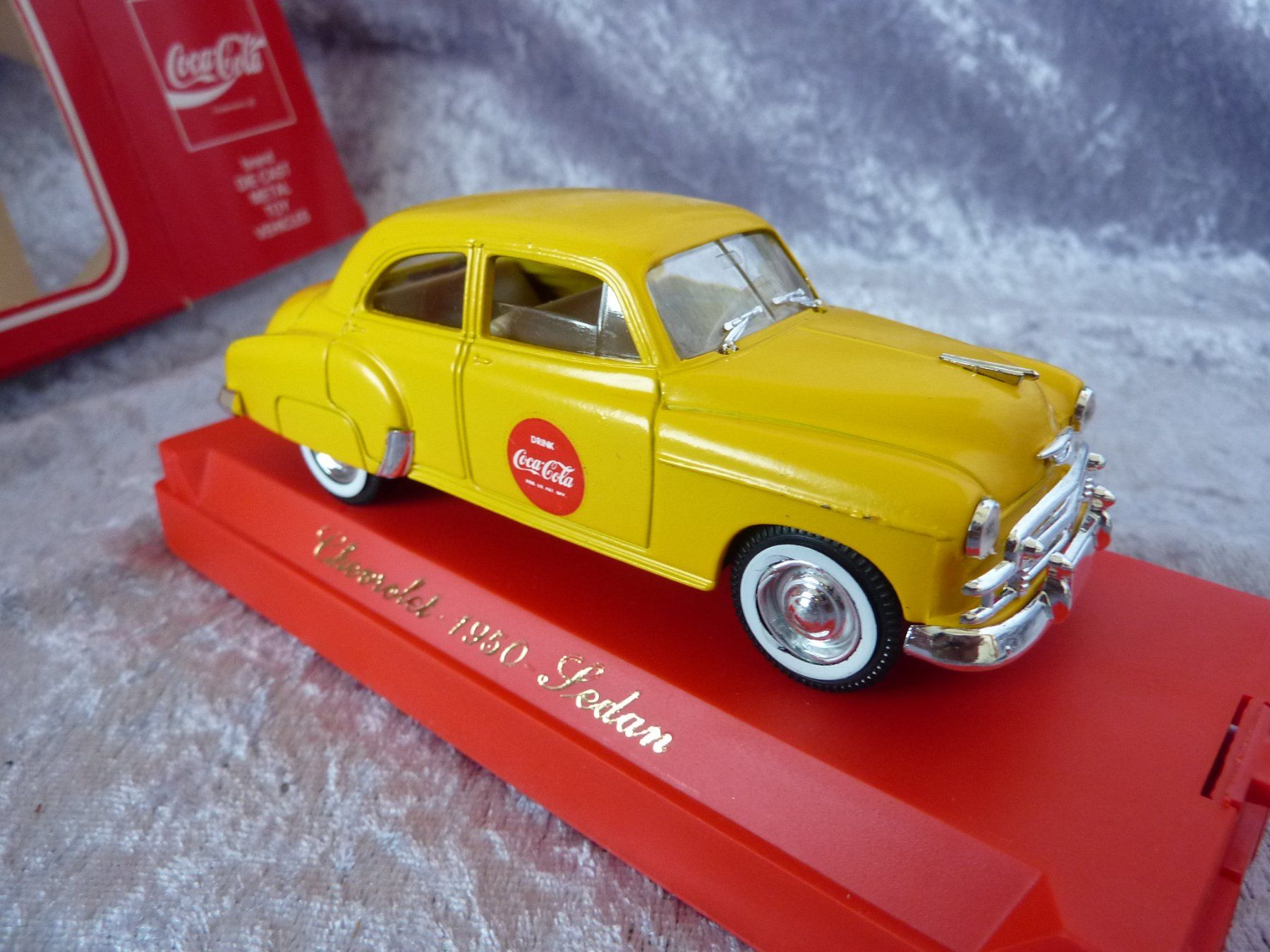Coca-Cola Modellautos: Chevrolet Bel-Air Coca-Cola  1:43 – Neu und originalverpackt aus Dürrenäsch von modellautos4you 1