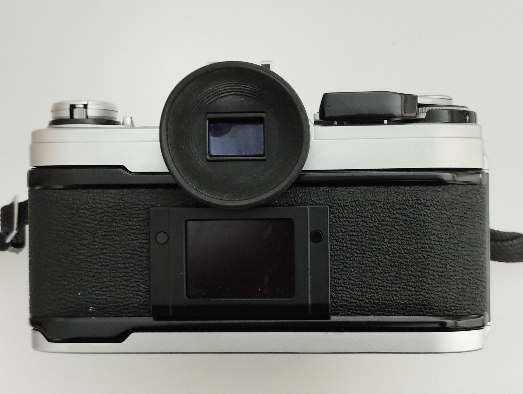 Canon Fotocamera: Canon AT-1 & accessoires – Usato da Prilly venduto da Gesamtkunstwerker 3