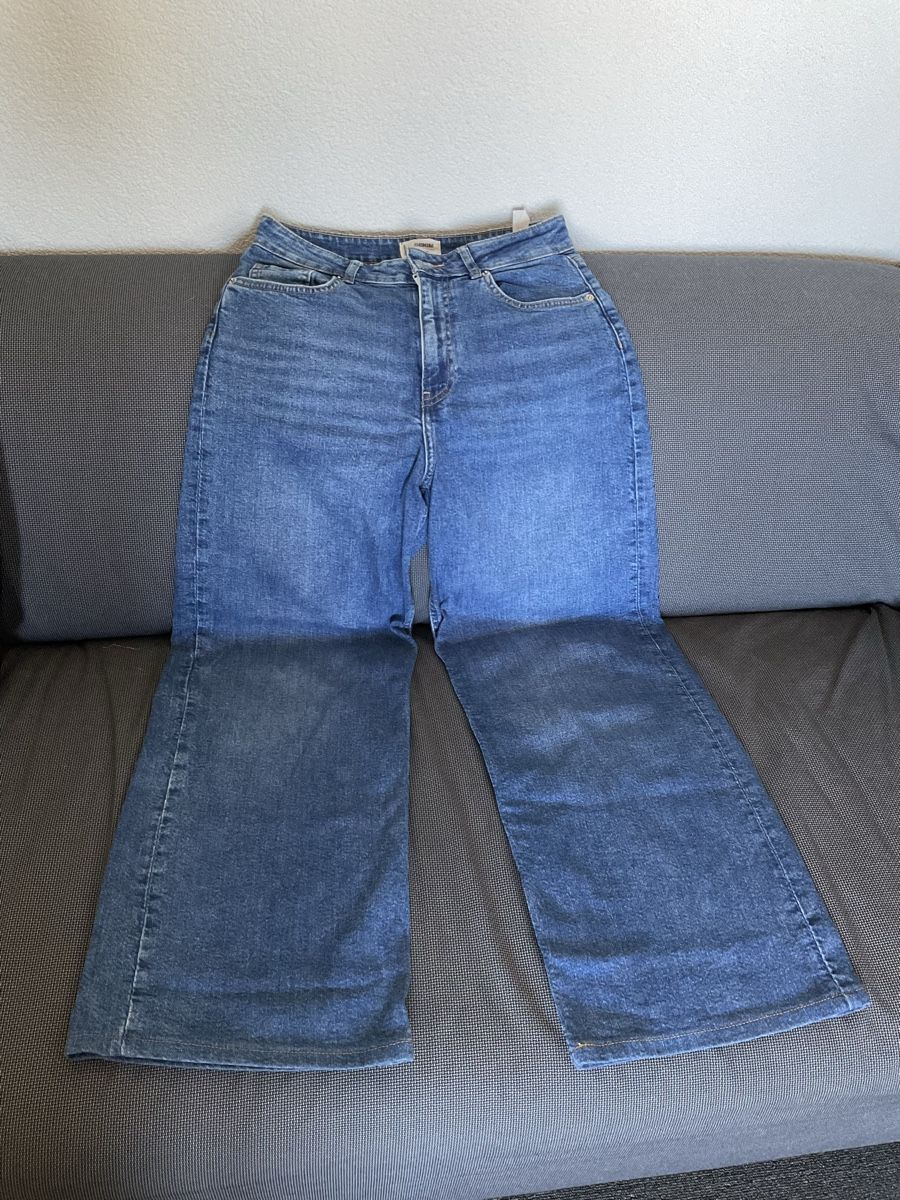 Tally Weijl Jeans: Jeans femme taille 38 – Usato da Bulle venduto da Zaman66