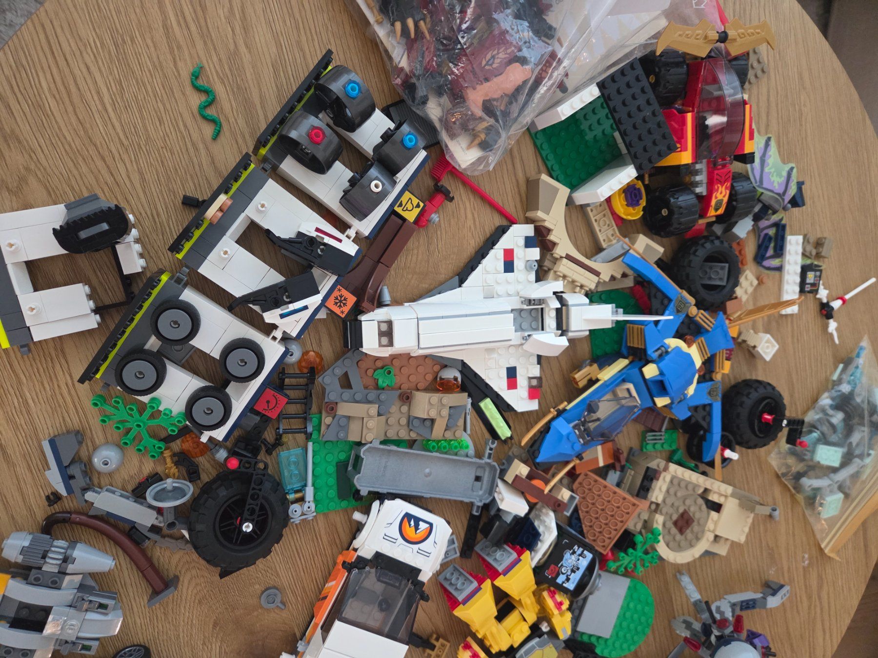 Lego Jeux de construction: Lot lego 2kg – D'occasion à Founex par jen_hb65 1