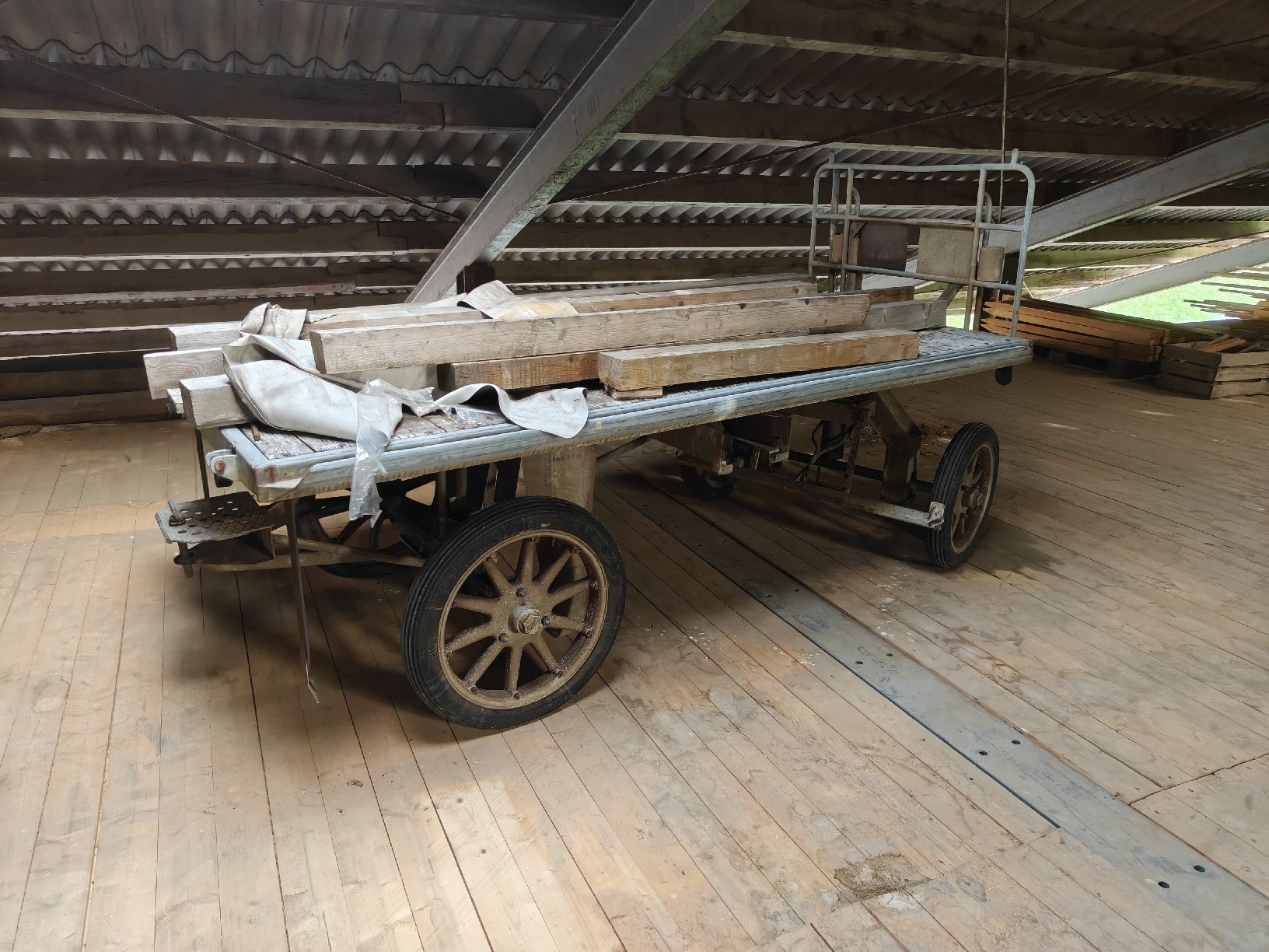 Rimorchi: Alter Postwagen  – Usato da Menzingen venduto da TRIMA-Tech 1