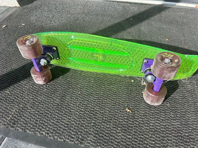 Skateboards: kleines Rollbrett – Usato da Wangen ZH venduto da Fruti4ric 1