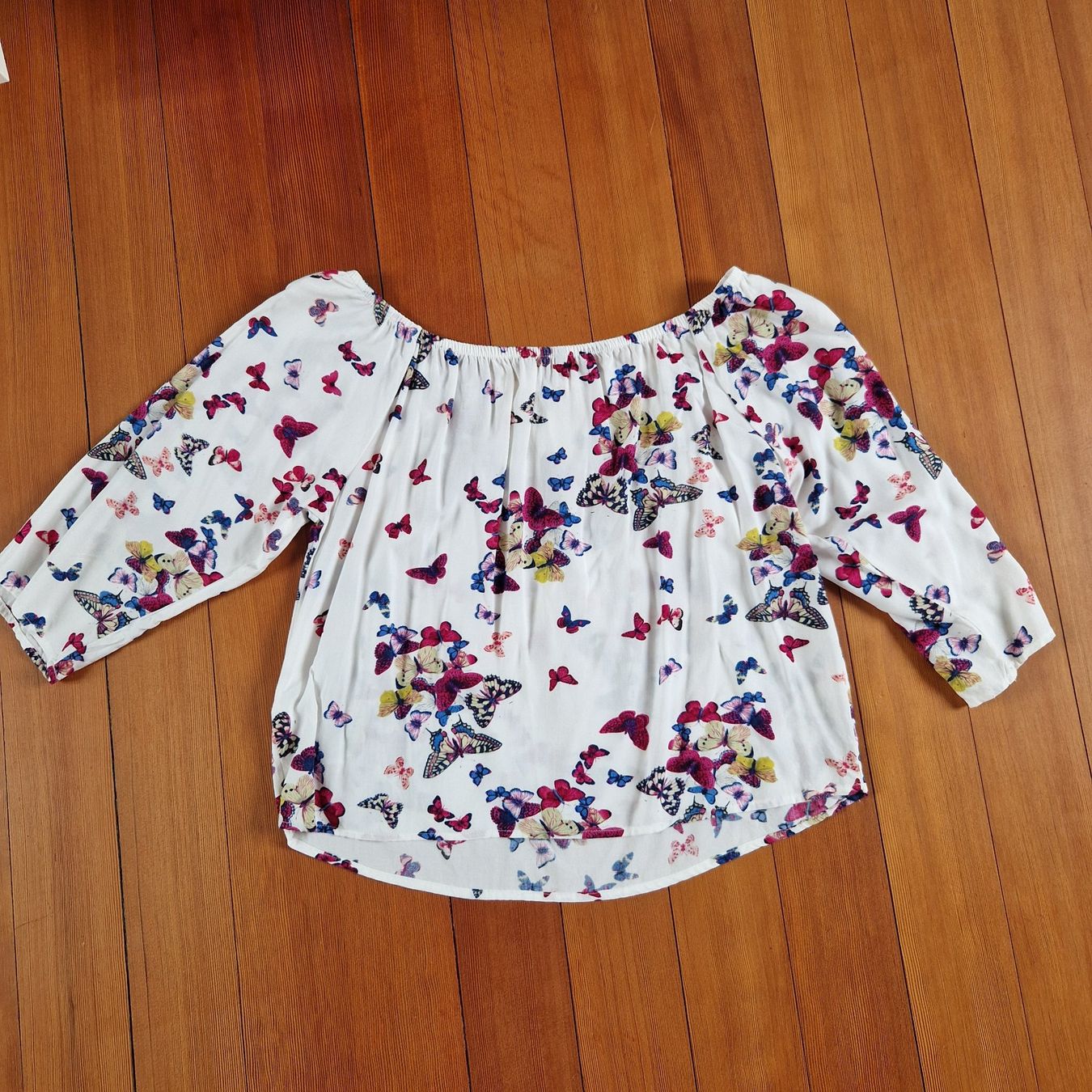 Only Camicette: Damen Bluse ONLY weiss Schmetterlingprint Gr. M – Usato da Muttenz venduto da bebbi523 2