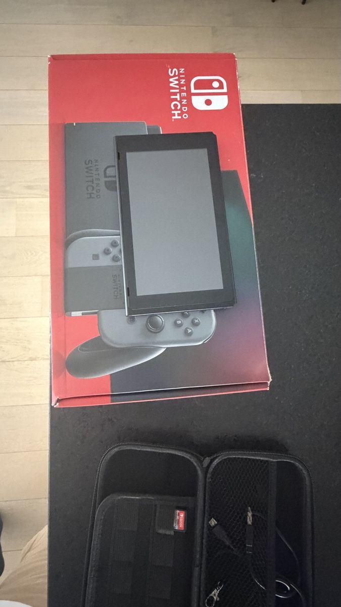 Nintendo Konsolen: Nintendo Switch mit div. Zubehör – Gebraucht aus Weinfelden von marco.jud 2