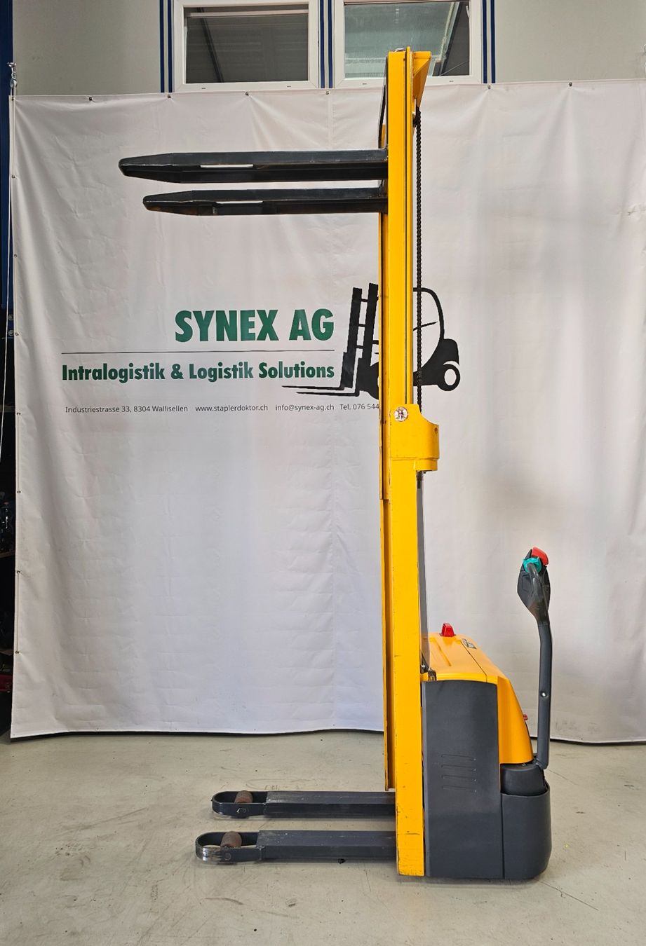 Jungheinrich Carrelli elevatori e a forche: Jungheinrich EJC 112, Duplex 2,9 Meter Hubhöhe – Usato da Wallisellen venduto da Synex-AG 1