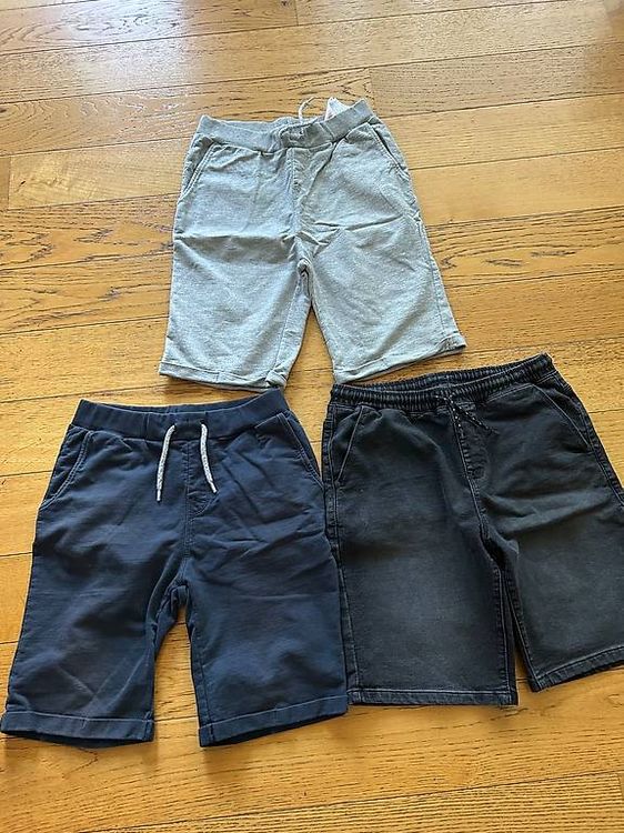 Pantalons: Hosen Jungs kurz Gr.158 – D'occasion à Ilanz par nvi_9r69