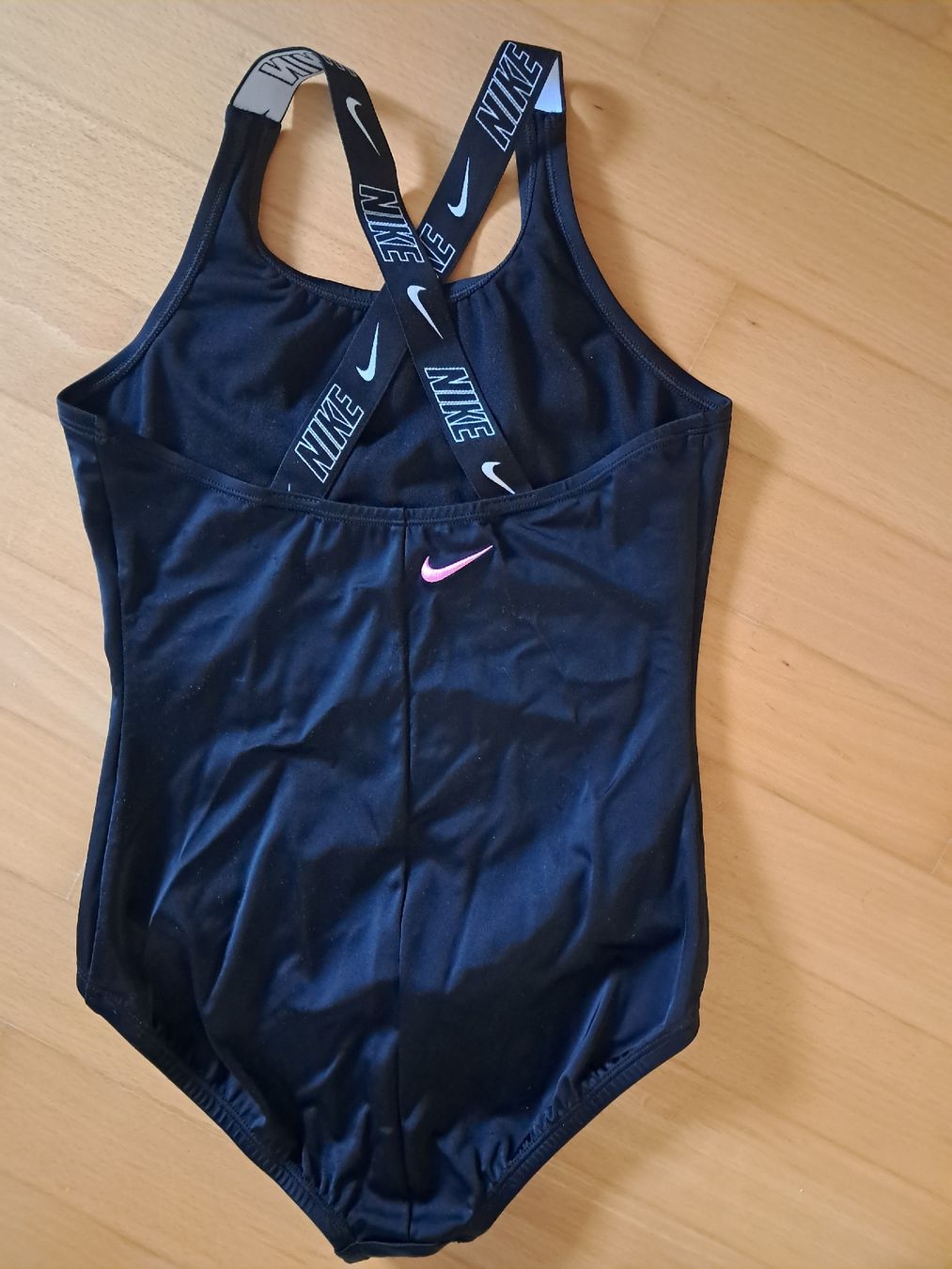 Nike Costumi da bagno & Bikini: Badeanzug Nike Gr. 137-146 – Nuovo (secondo la descrizione) da Winterthur venduto da fabelwin 1