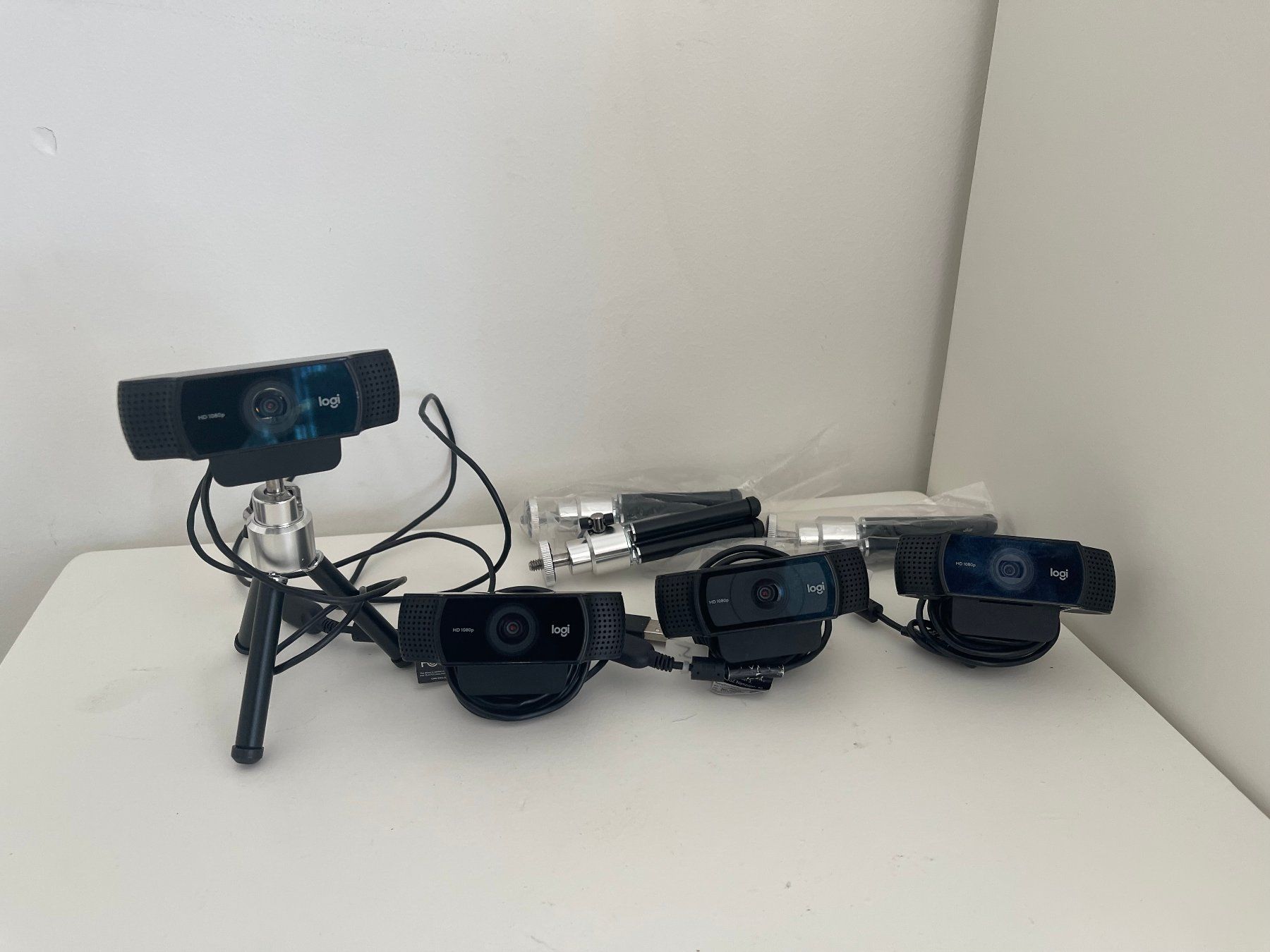 Logitech Webcams: 3 Logitech Webcam C922 Pro Stream & 1 Logitech HD Pro C920 – D'occasion à Basel par MatthiDo
