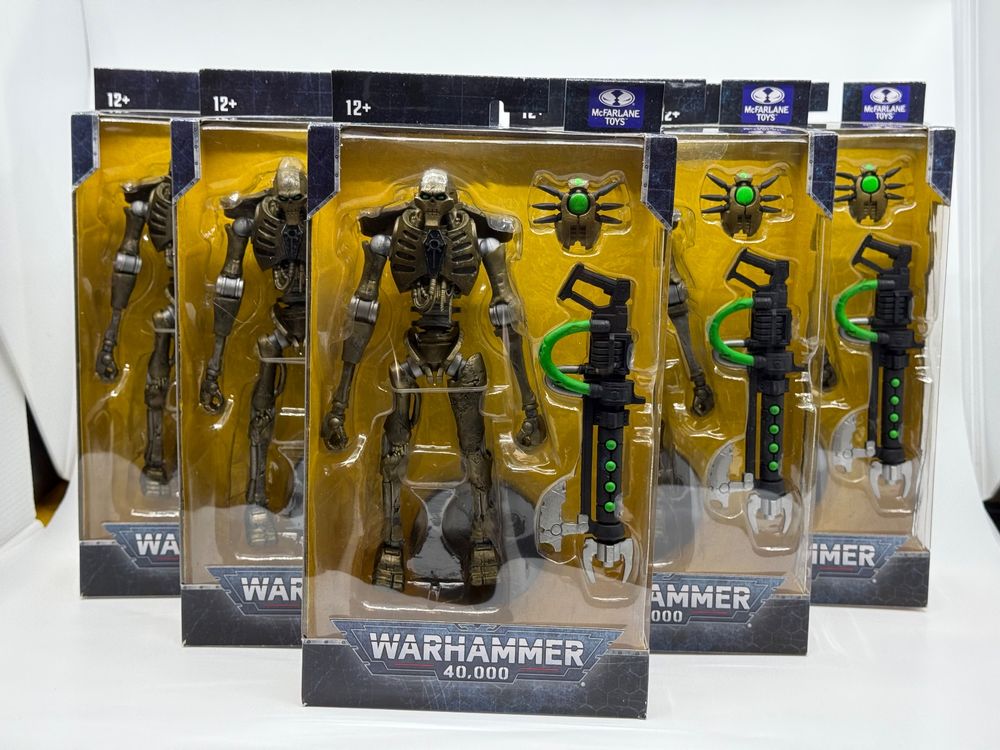 Figurines: 12x Warhammer 40'000 McFarlane Actionfigures – Neuf avec emballage d'origine à Riehen par Lykaon 3