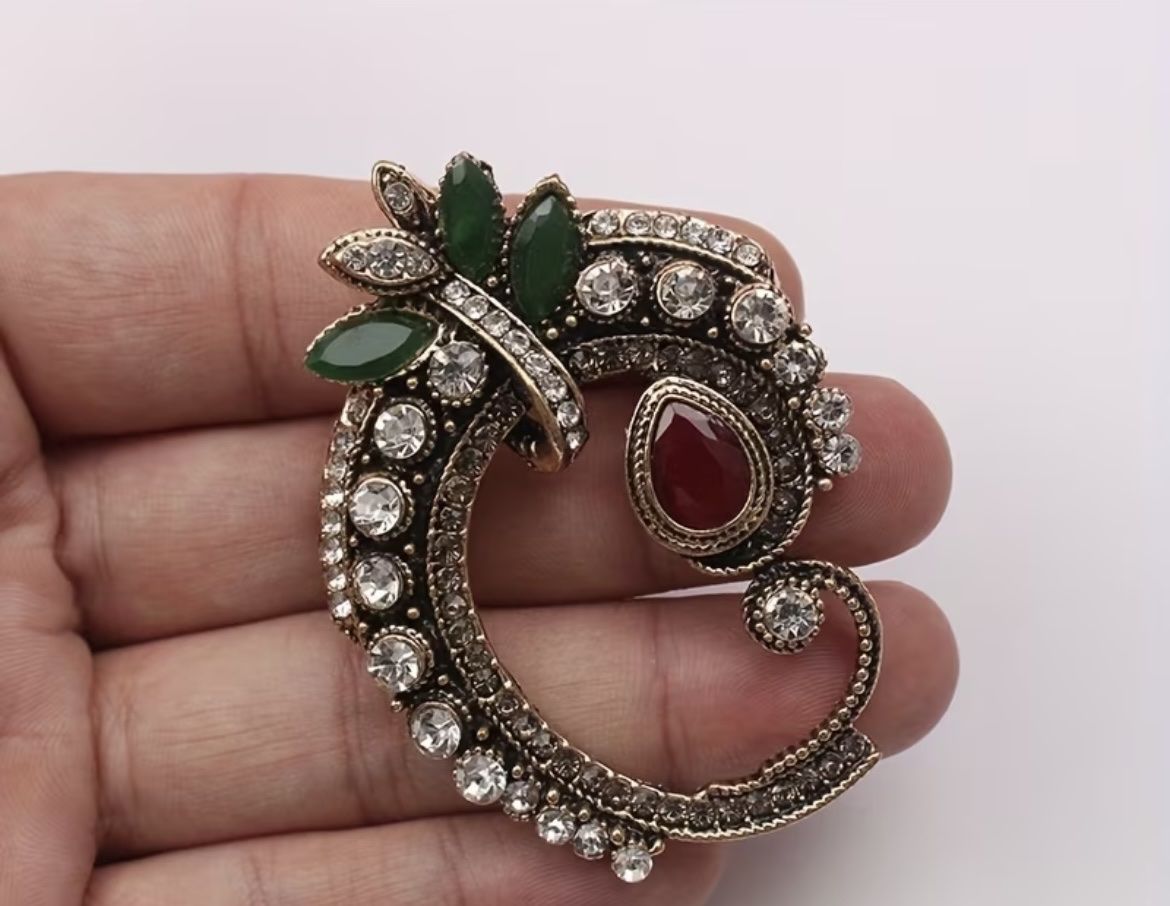 Broches & Aiguilles: Wunderschöne Brosche – Neuf avec emballage d'origine à Saanen par SoniaMichaela 2