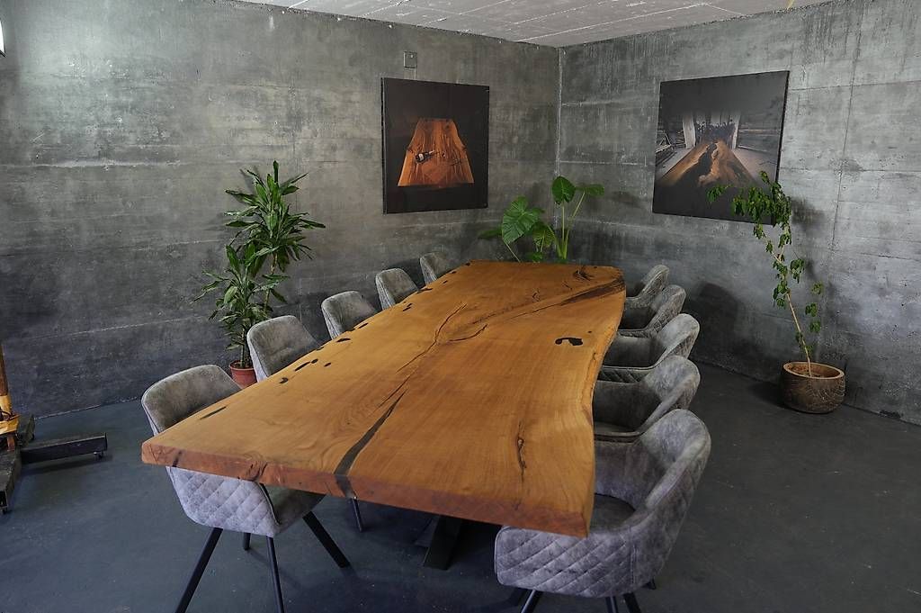 Tavoli: Wunderschöner Esstisch aus 1 Stück Eiche – Usato da Walchwil venduto da Swissdesign_Haag 4