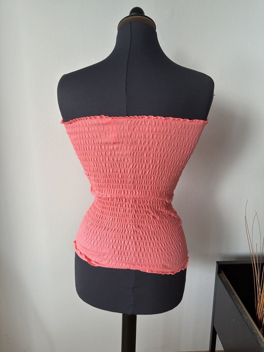 Top: Bandeau Top Korall Grösse S/M von MY BASIC ME neu – Usato da Wohlen AG venduto da jes_9c79 4