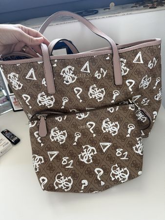 Sac Guess marron logo imprimé avec trousse neuve
