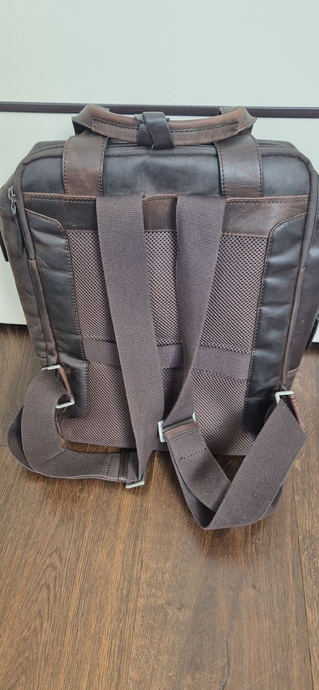 Zaini: Strellsom Brick Lane Rucksack Tasche dunkelbraun – Usato da Uster venduto da Lafosse 1