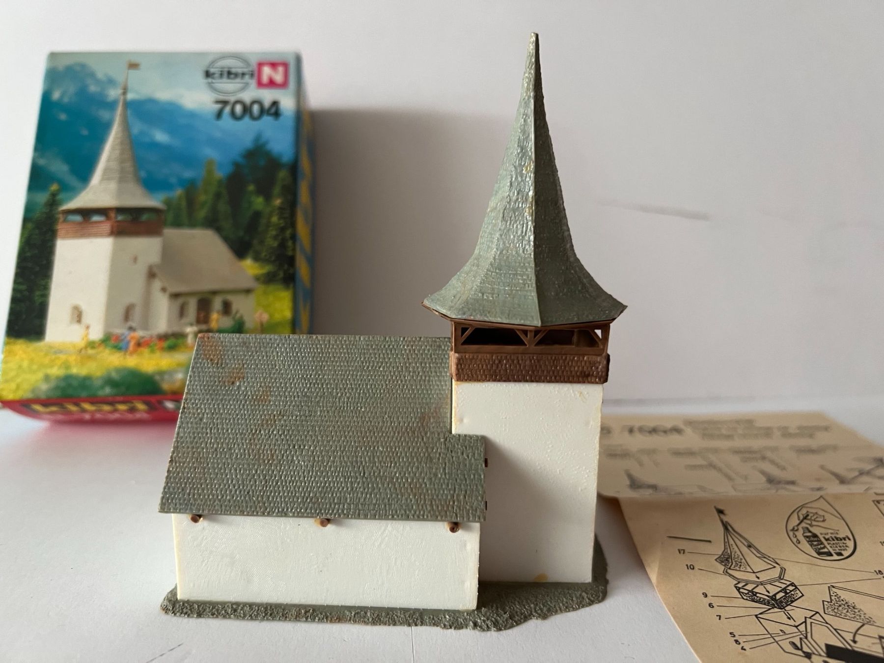Kibri Modelleisenbahnen: Kibri Dorfkirche 7004 / Spur N – Gebraucht aus Uetendorf von andyboy53 2
