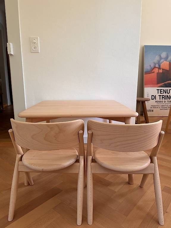 Tischset: neuer Kindertisch mit passenden Kinderstühlen – Gebraucht aus Zürich von annaballerina97 4