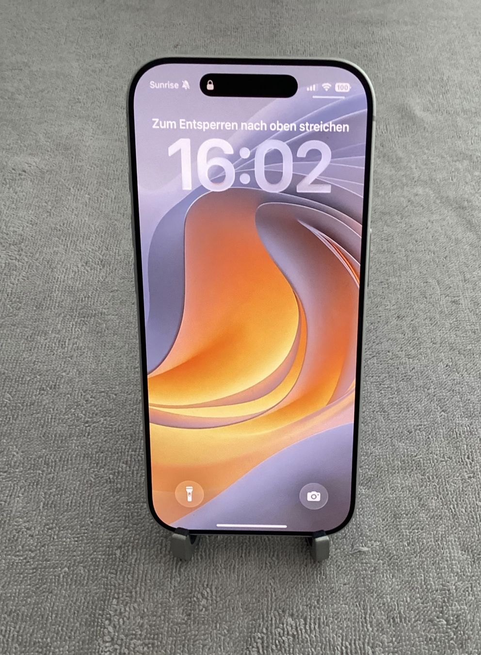 Apple Telefoni cellulari / Smartphones: Apple iPhone 17 Pro 256 GB, Silber, noch neu – Nuovo (secondo la descrizione) da Affoltern am Albis venduto da Sspiridon 3