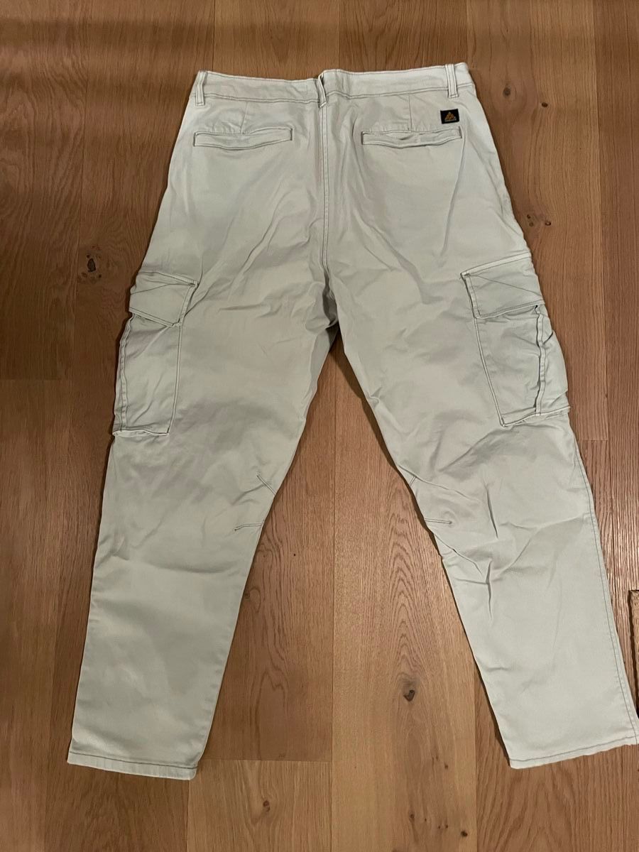 Zara Pantaloni: Zara Cargohose grün Gr. 42 – Usato da Arbon venduto da andizue 5