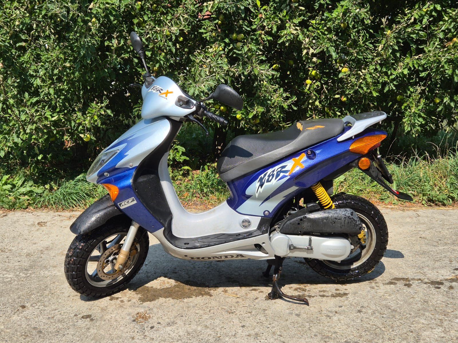 Honda Strada: Roller Honda SZX 50 – Usato da Roggwil venduto da Pingu7580 2