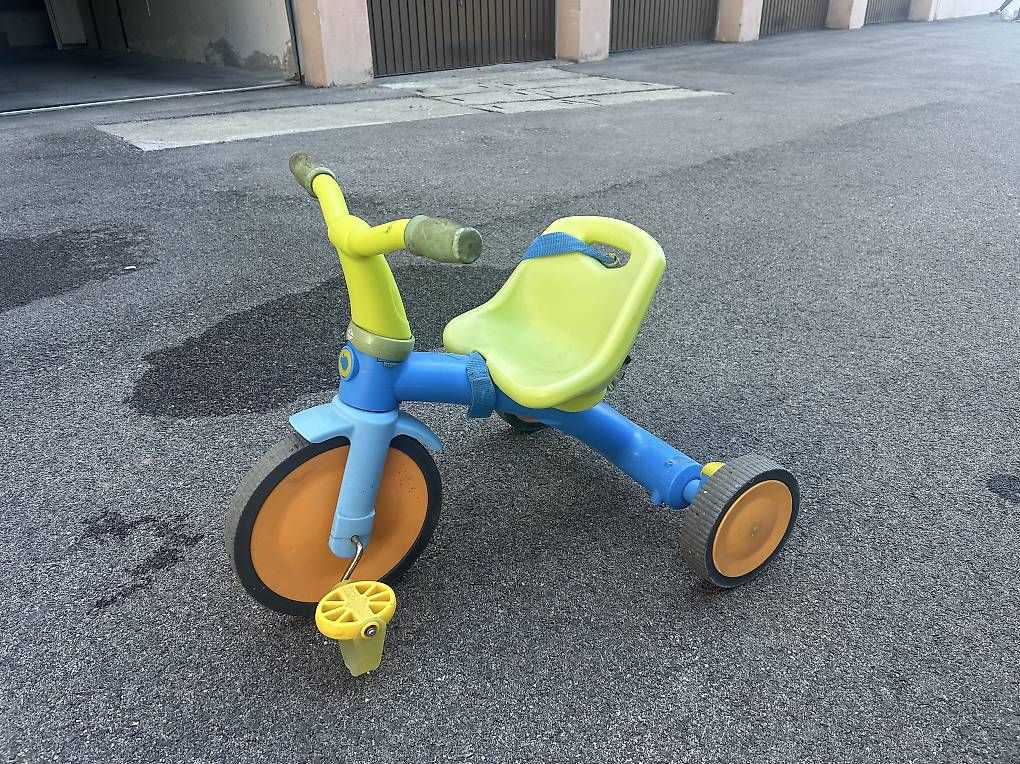 Fahrzeuge für Kinder: Trycicle pour enfants – Gebraucht aus Lausanne von int_2vrq 1