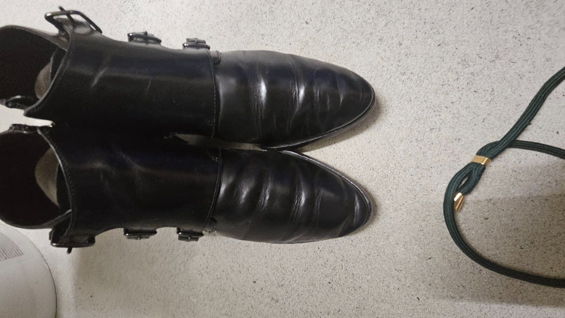 Michael Kors Scarpe da donna: Michael Kors Stiefeletten Gr. 39 schwarz Leder – Usato da Dietlikon venduto da beapaoli 2