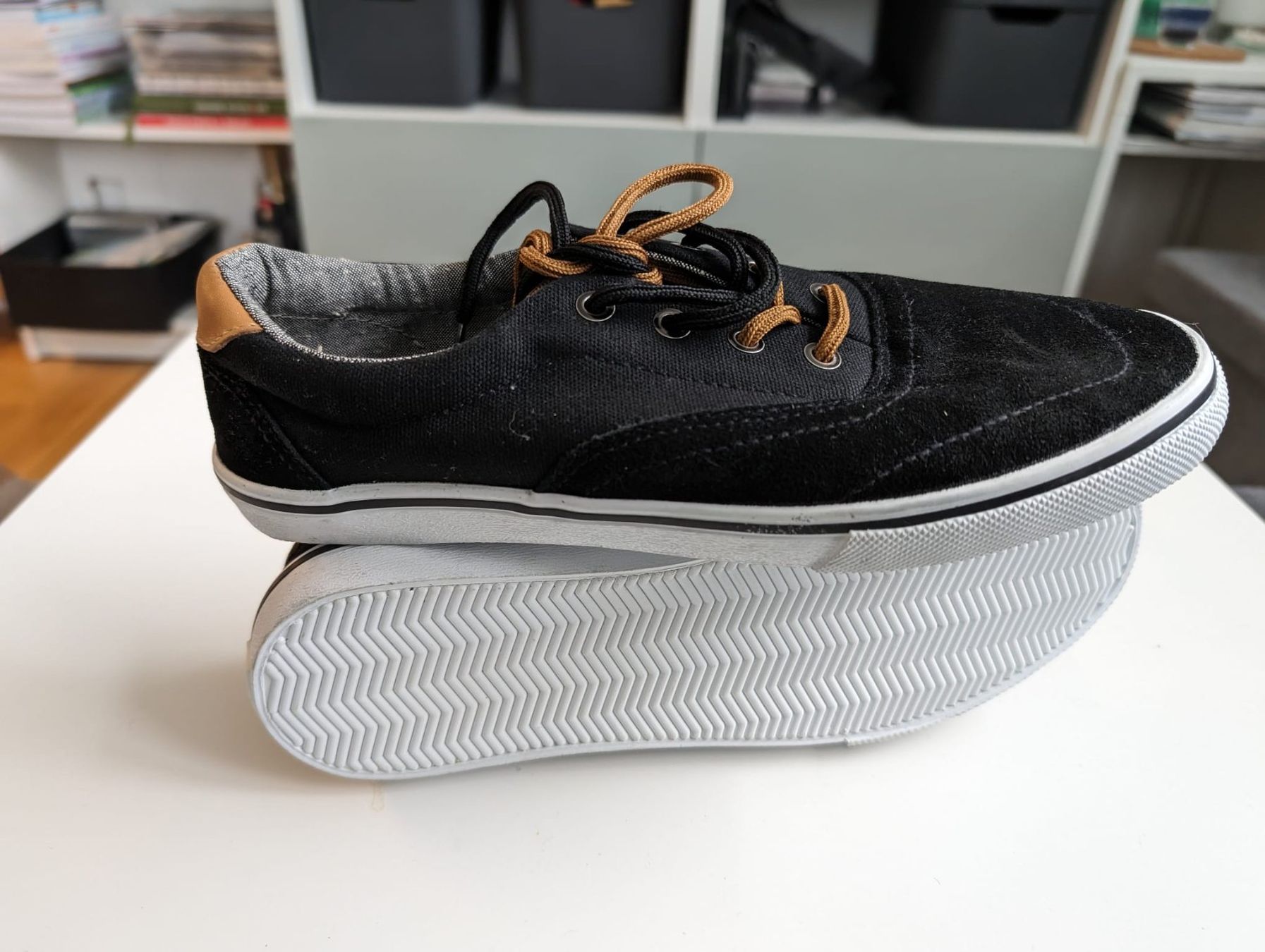 Scarpe da uomo: Ein Halbschuh von Beach Mountain, Gr. 39 – Nuovo (secondo la descrizione) da Zweisimmen venduto da Mousie 1