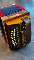 Schwyzerörgeli Josef Gwerder, Koffer, B, 18 Bass, 2chörig
