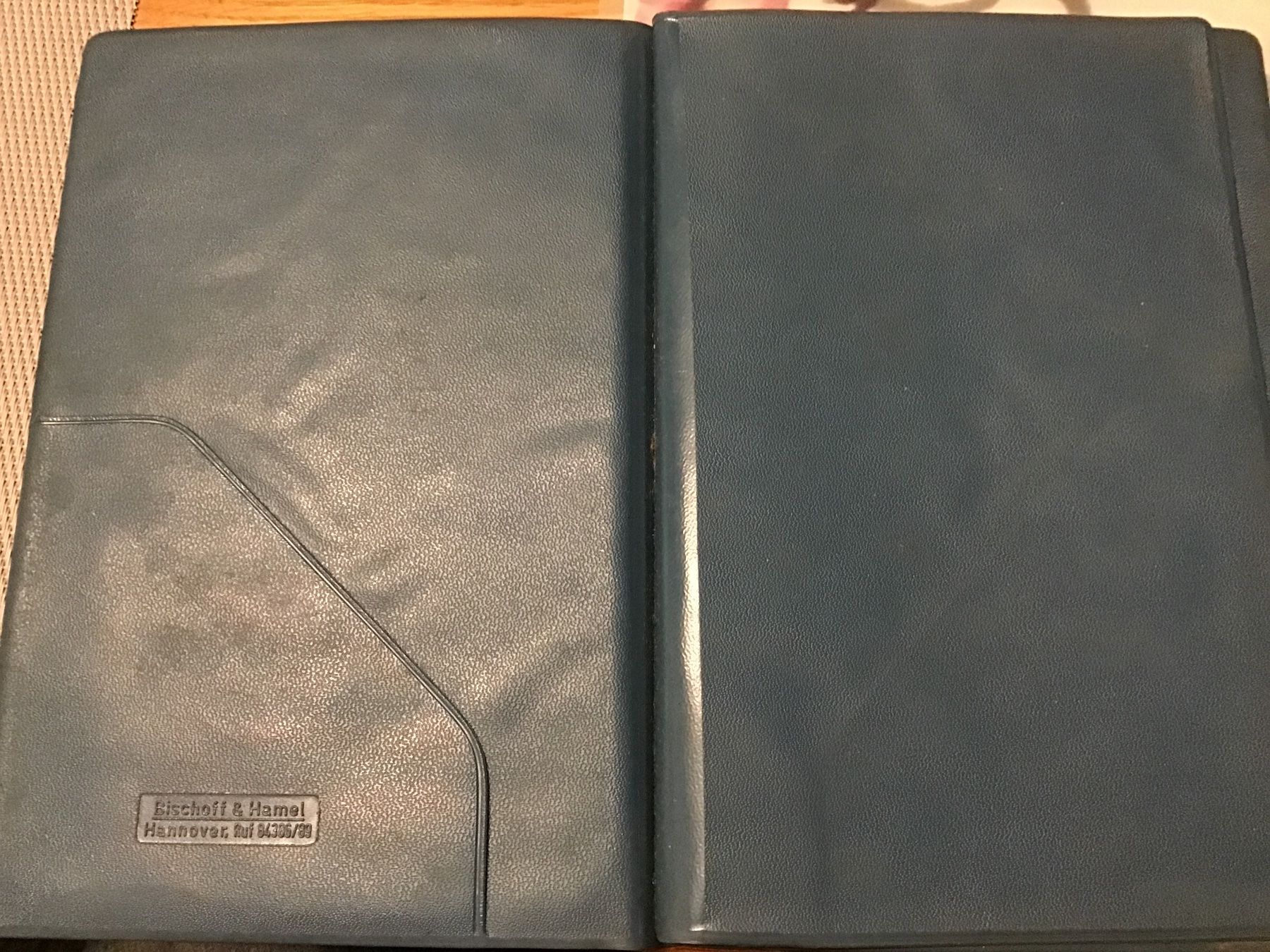 VW Documenti: VW Bordmappe leer Original – Usato da Scherzingen venduto da Starseller62 2