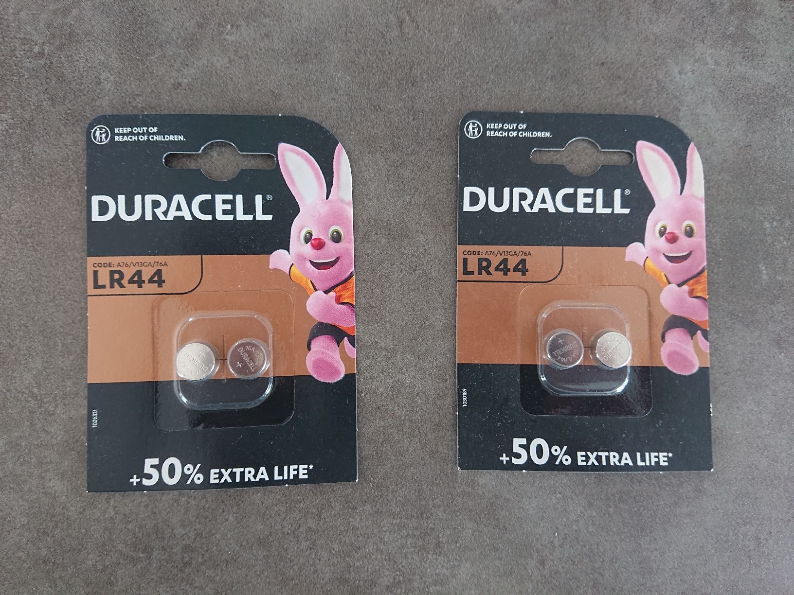 Duracell Accus & piles: Piles Duracell LR44 – Neuf avec emballage d'origine à Lentigny par ti_2020