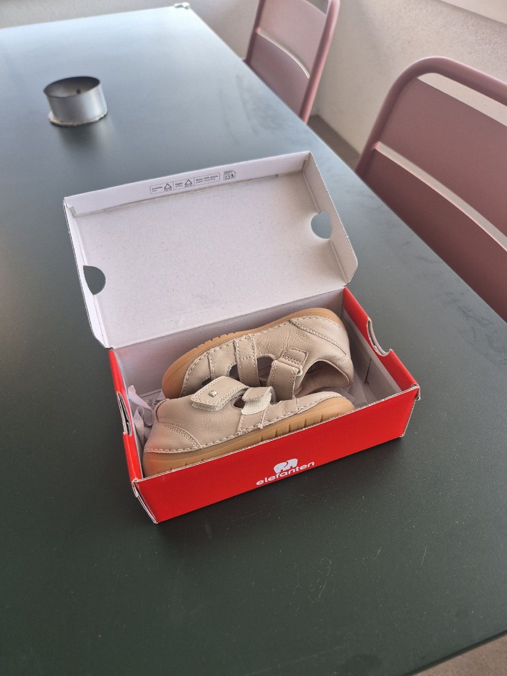Chaussures garçon: Sandales Elefanten cuir beige taille 22 – Neuf avec emballage d'origine à Chêne-Bougeries par LeTudor