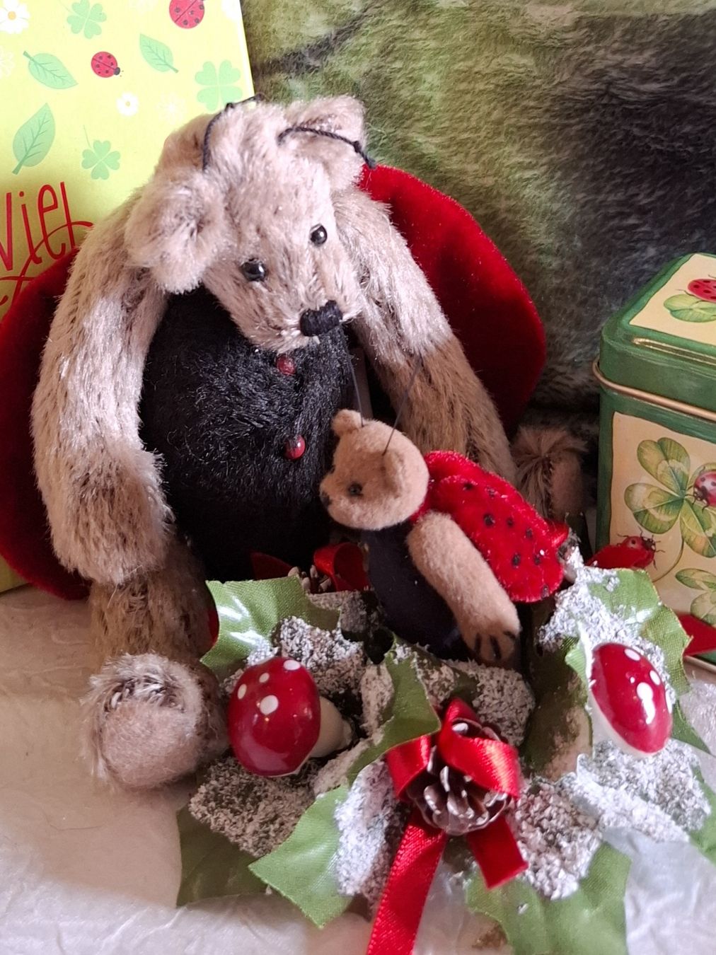 Tutte le decorazioni: 2 MARIENKÄFER TEDDY'S MIT DEKO MARIENKÄFER – Nuovo (secondo la descrizione) da Gretzenbach venduto da schibaya 1