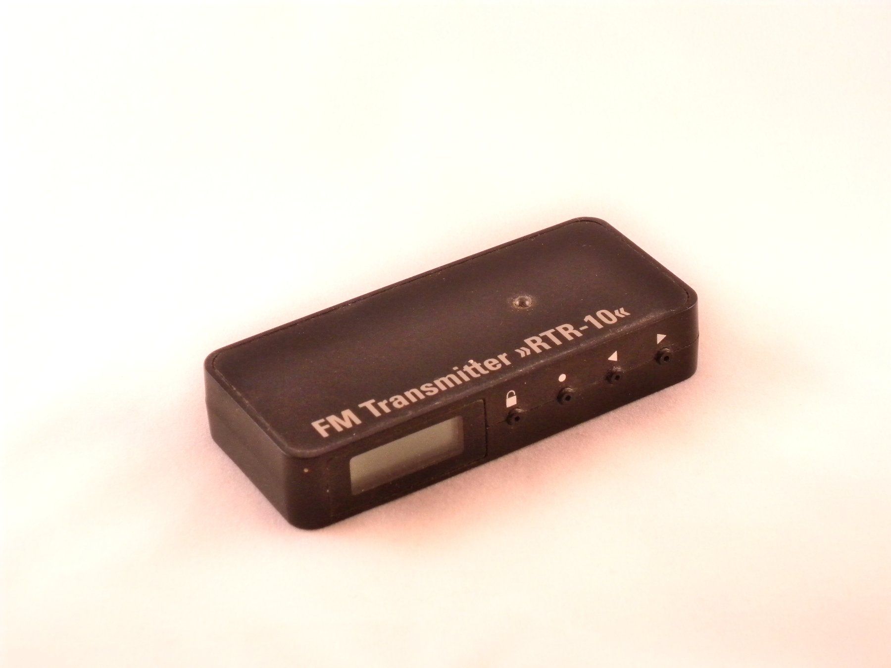 Hama FM-Transmitter: hama FM Transmitter "RTR-10" ab 1.- – Gebraucht aus Gordola von ludens