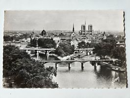 La Cité Notre-Dame et les ponts, Paris, Editions Yvon - 1950