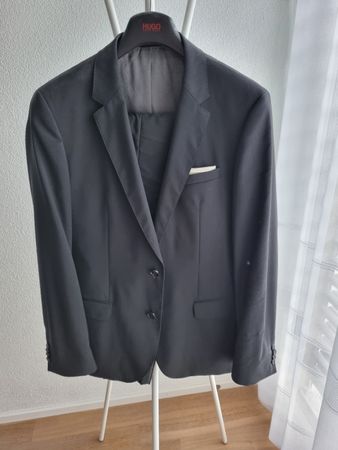 😍 schöner Hugo Boss Anzug, Schwarz, Grösse 50, Top Zustand!